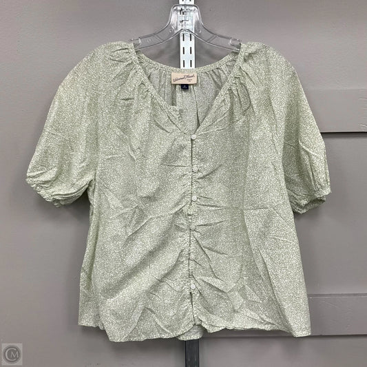 Top Short Sleeve By Universal Thread In Green, Size: M