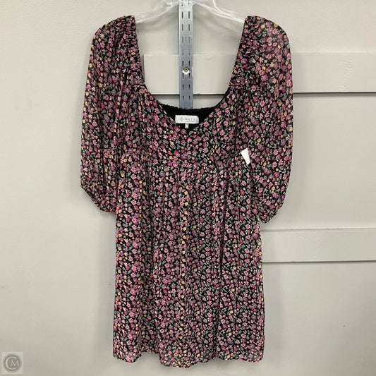Dress Casual Short By Wayf In Floral Print, Size: M