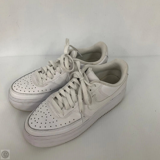 Shoes Sneakers By Nike In White, Size: 8