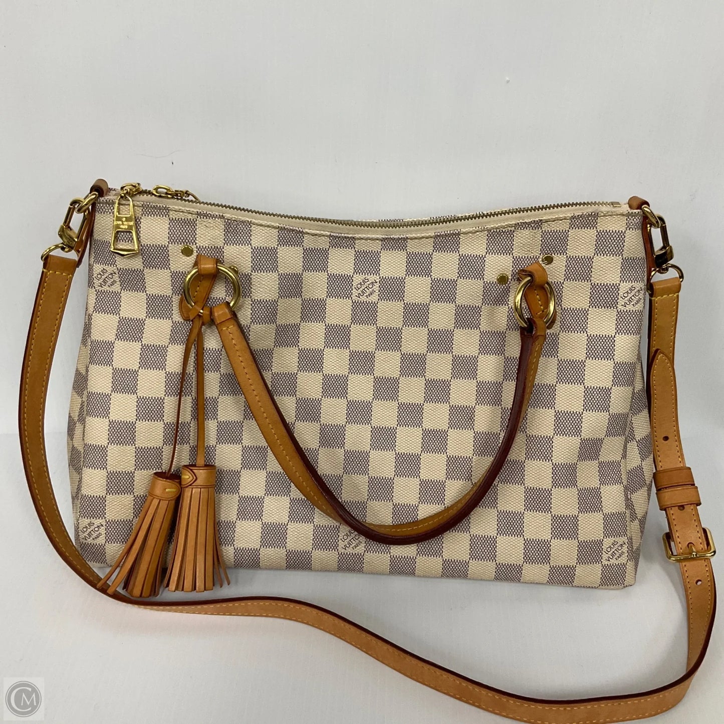 Handbag Luxury Designer By Louis Vuitton, Size: Medium