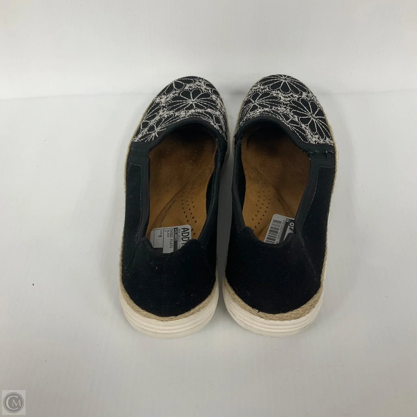 Shoes Flats By Clarks In Black, Size: 9