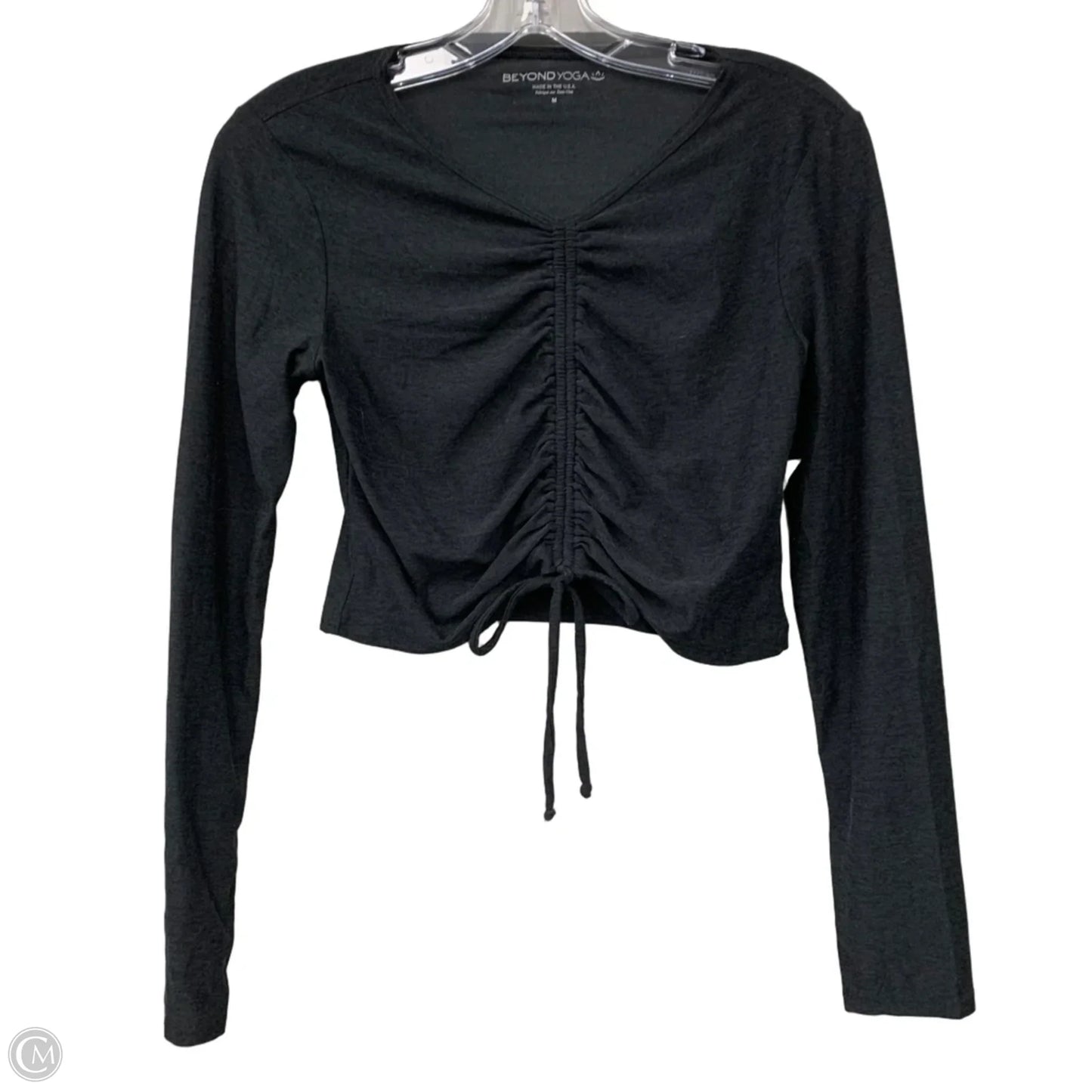 Athletic Top Long Sleeve Crewneck By Beyond Yoga In Black, Size: M
