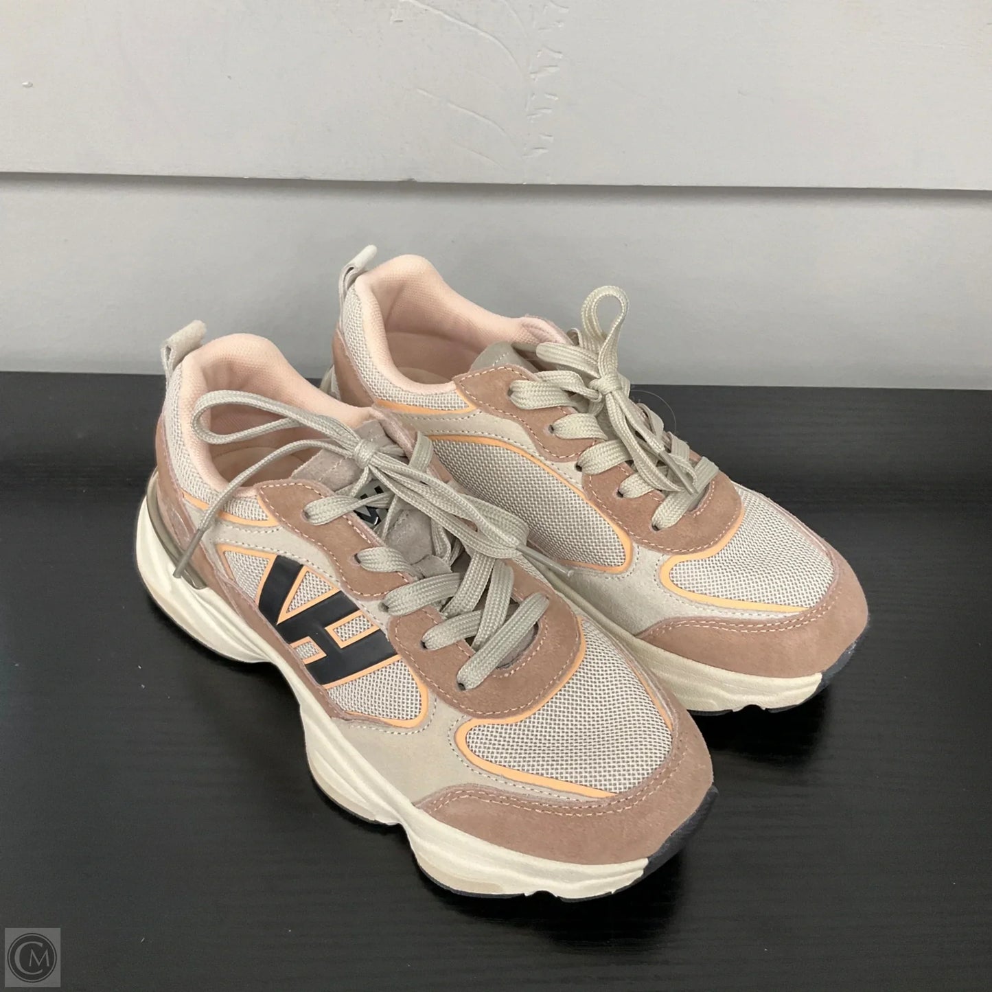 Shoes Sneakers By Vintage Havana In Pink, Size: 6.5