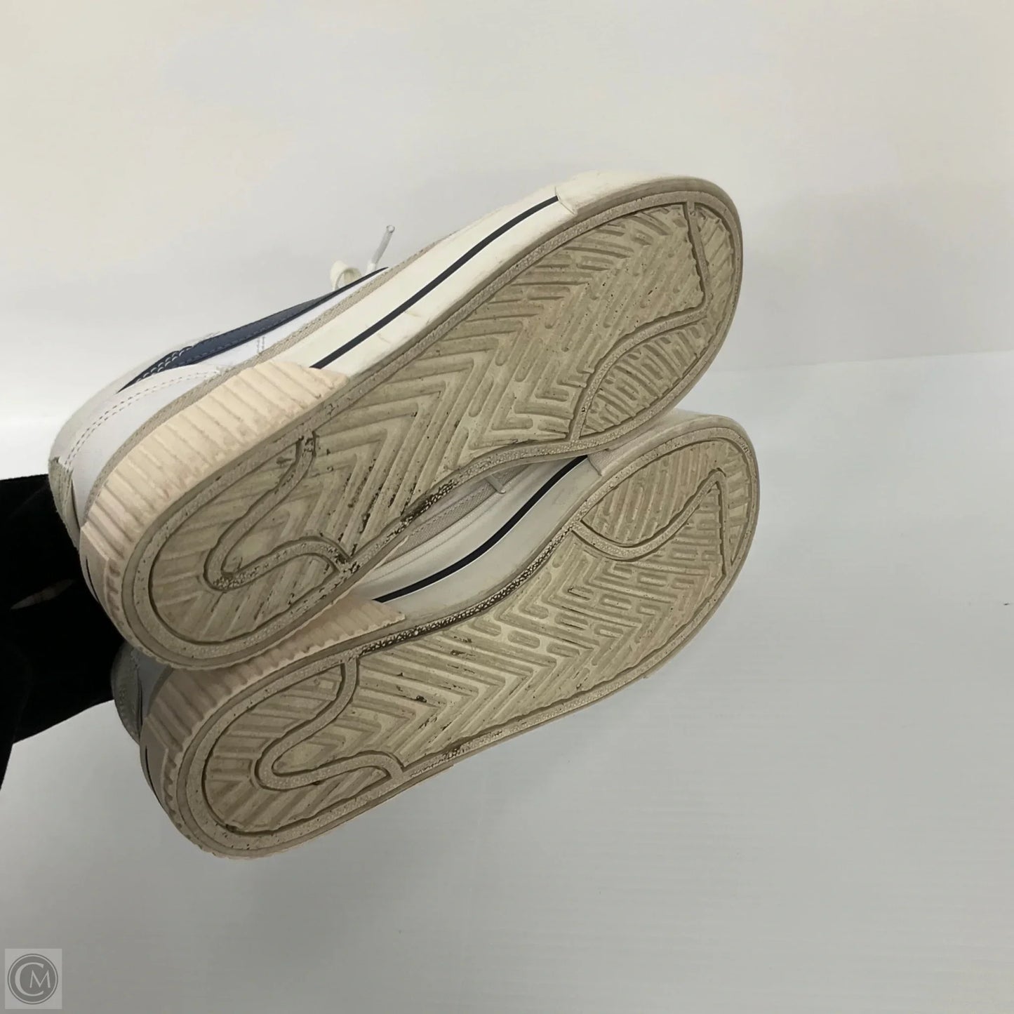 Shoes Athletic By Nike In White, Size: 9.5