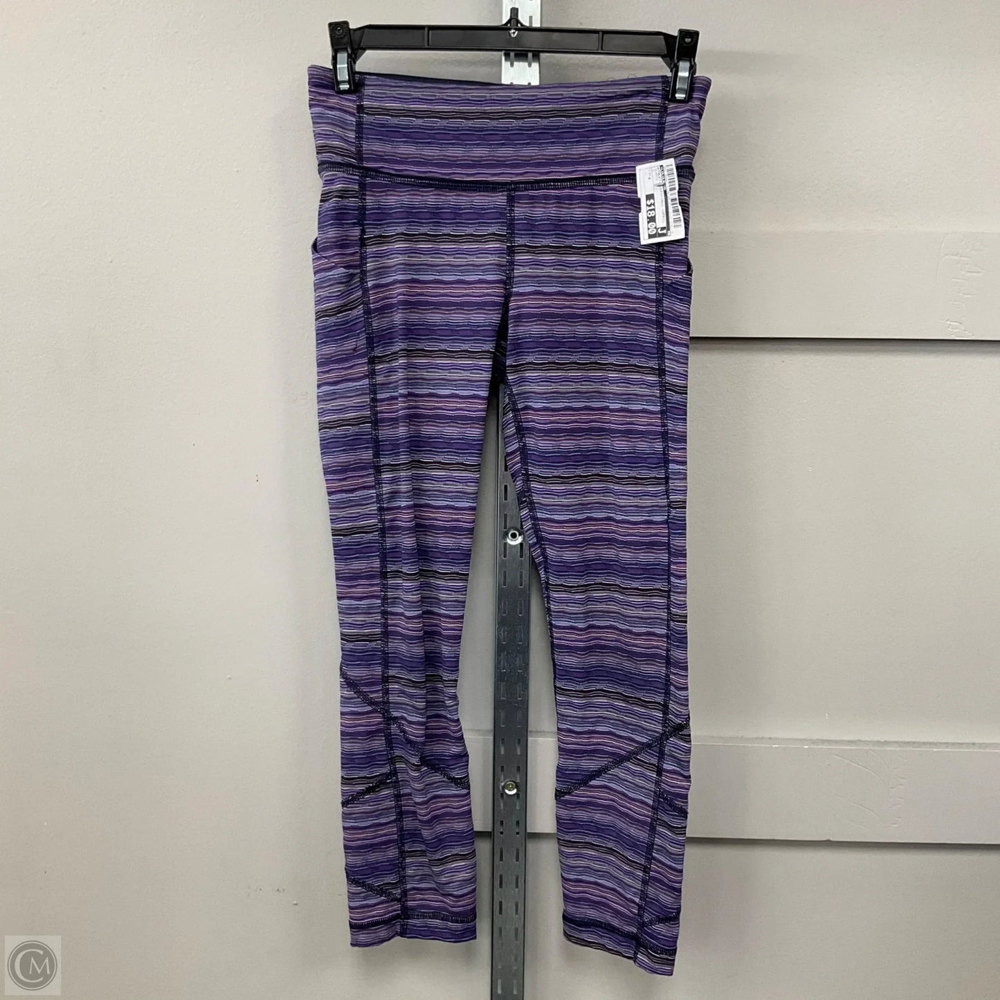 Athletic Leggings Capris By Lululemon In Purple, Size: 4