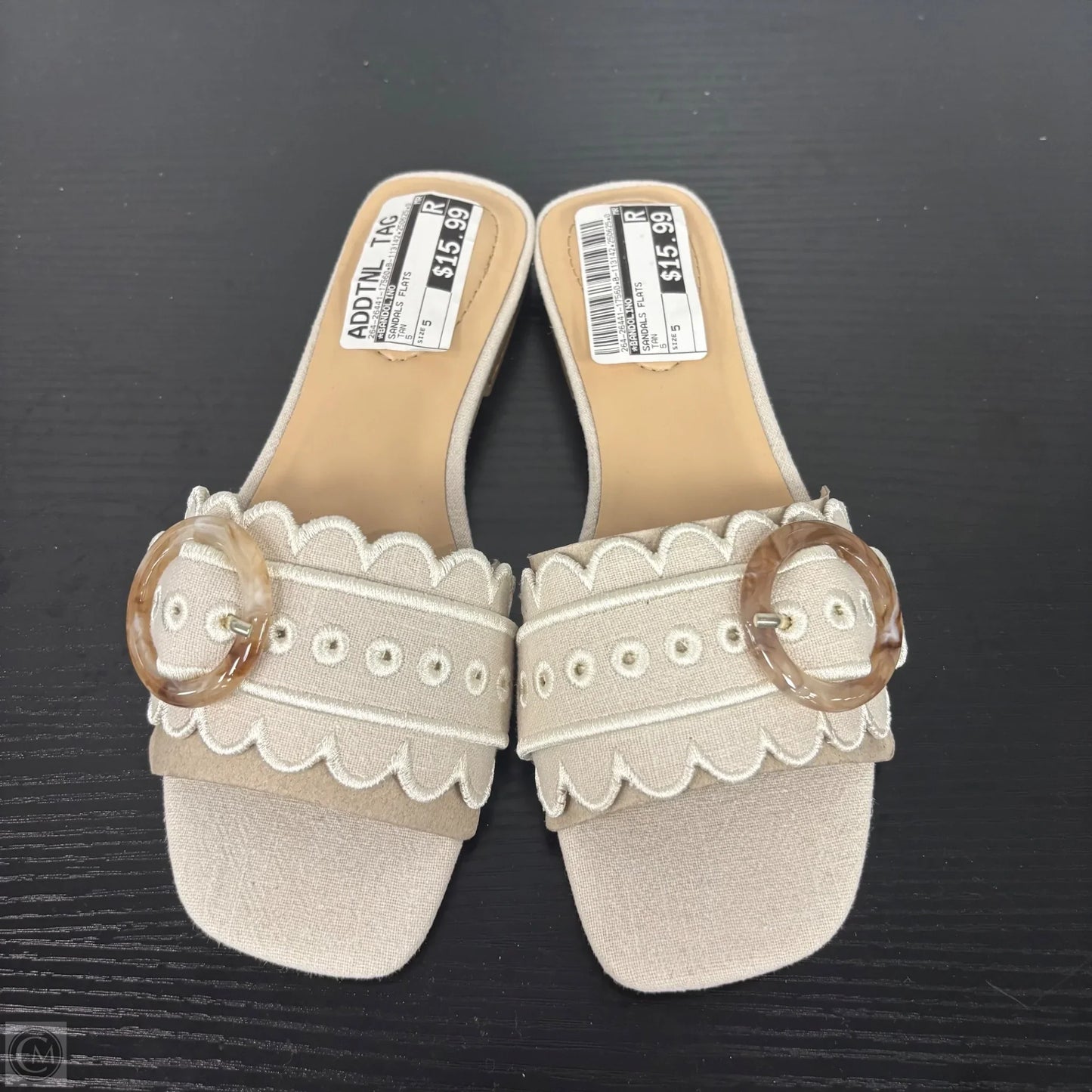 Sandals Flats By Bandolino In Tan, Size: 5
