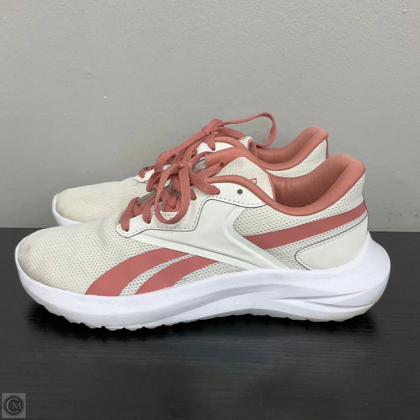 Shoes Athletic By Reebok In Cream & Salmon, Size: 7