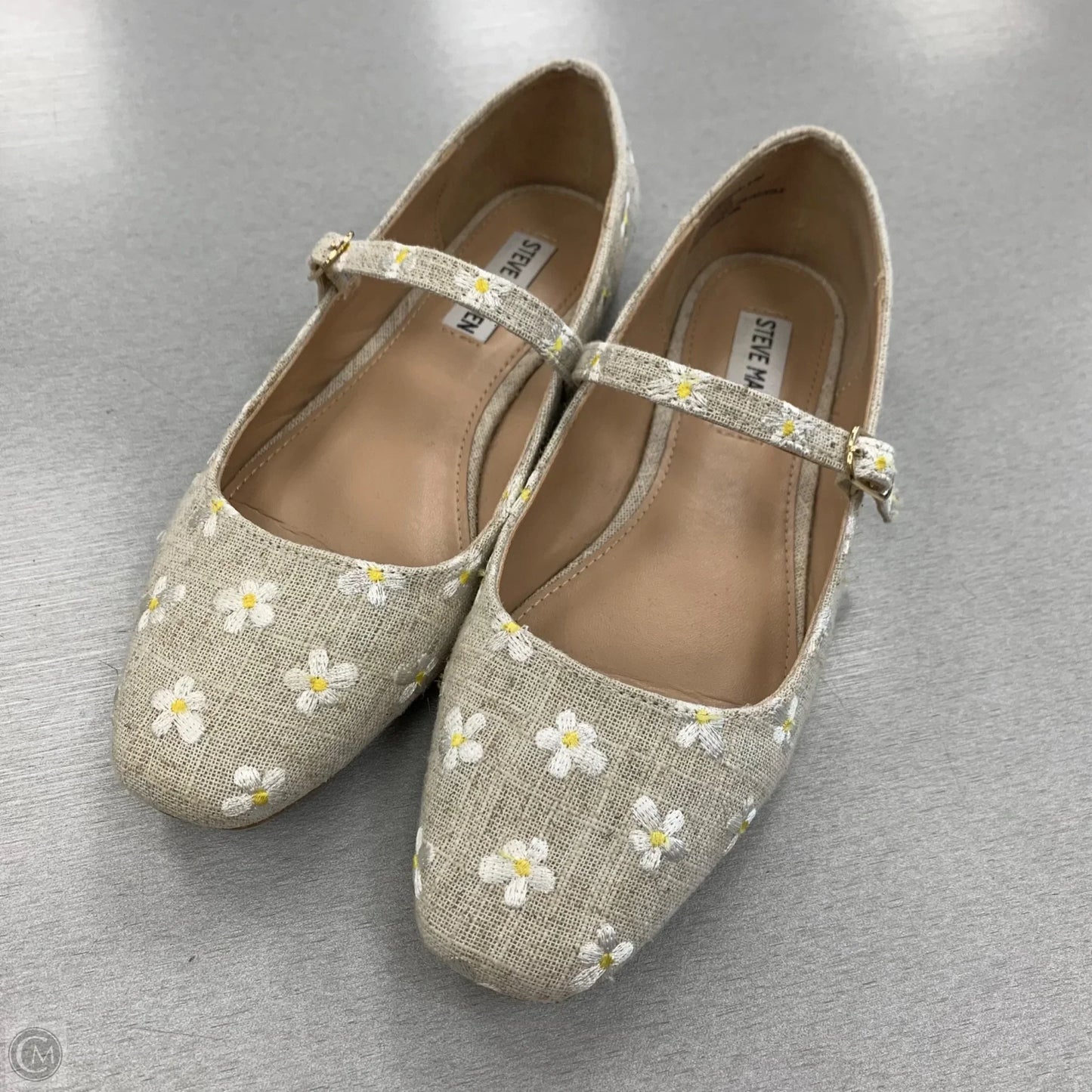 Shoes Flats By Steve Madden In Cream, Size: 6.5