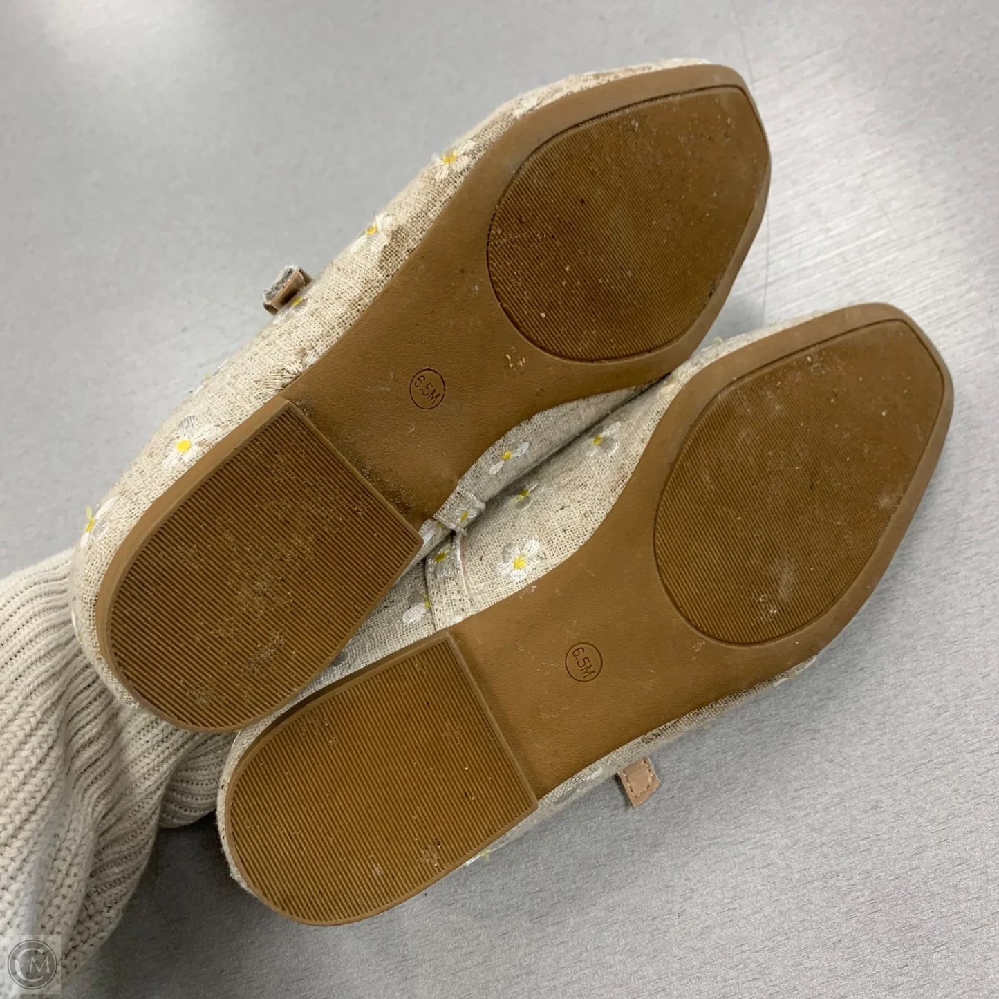 Shoes Flats By Steve Madden In Cream, Size: 6.5