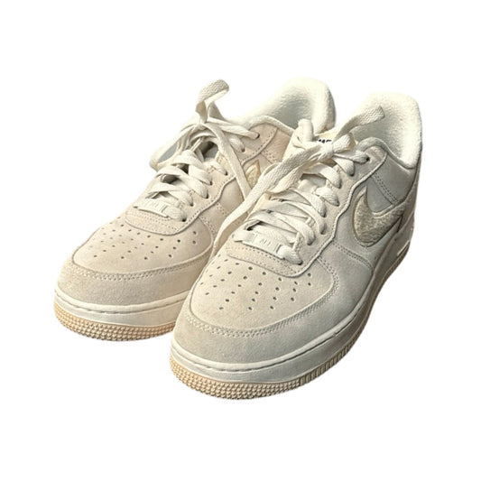 Shoes Athletic By Nike In Cream, Size: 10