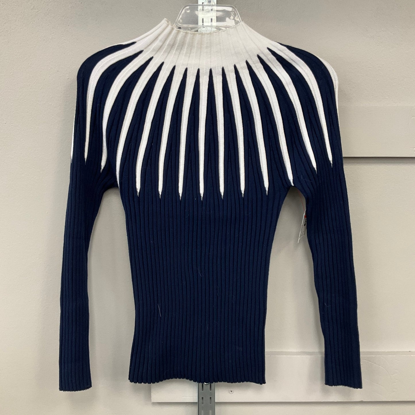 Top Long Sleeve By Venus In Blue & White, Size: S