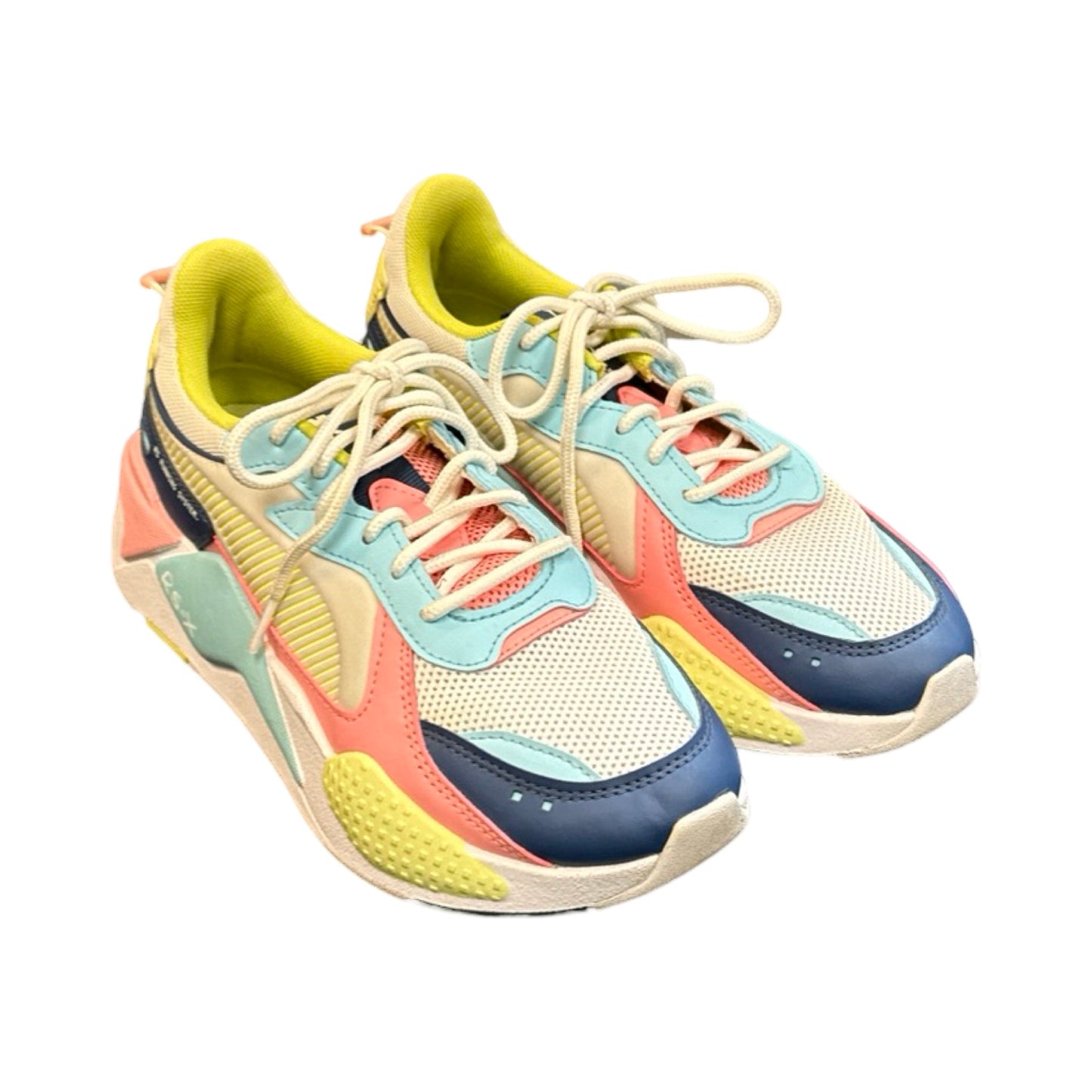 Multi-colored Shoes Athletic Puma, Size 6