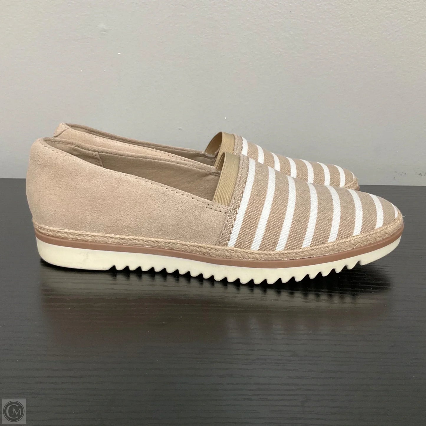 Shoes Flats By Clarks In Striped Pattern, Size: 6