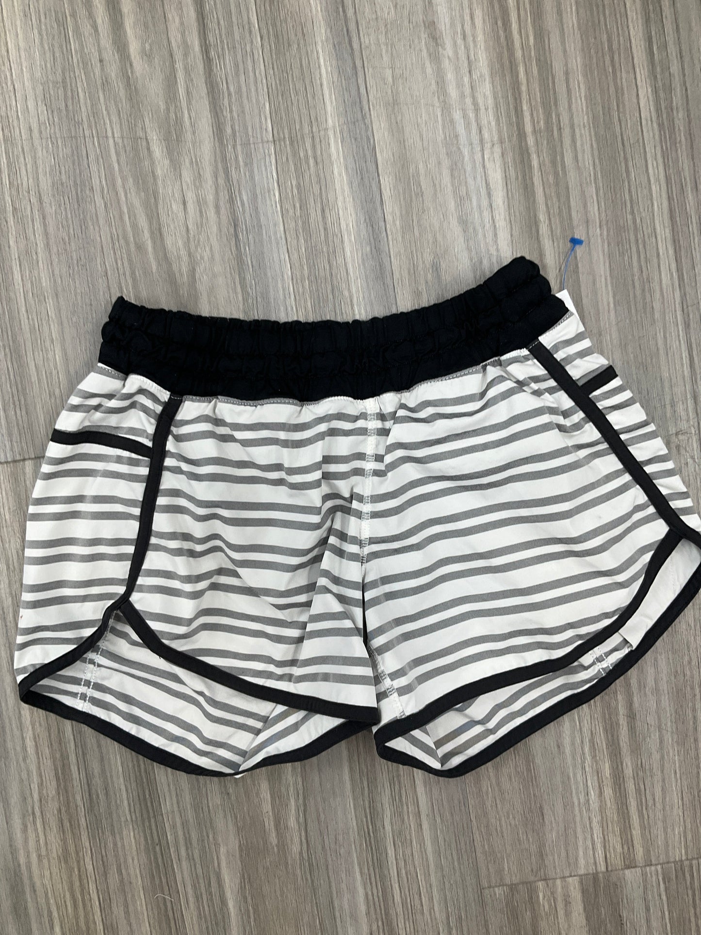 Athletic Shorts By Lululemon In Striped Pattern, Size: 6