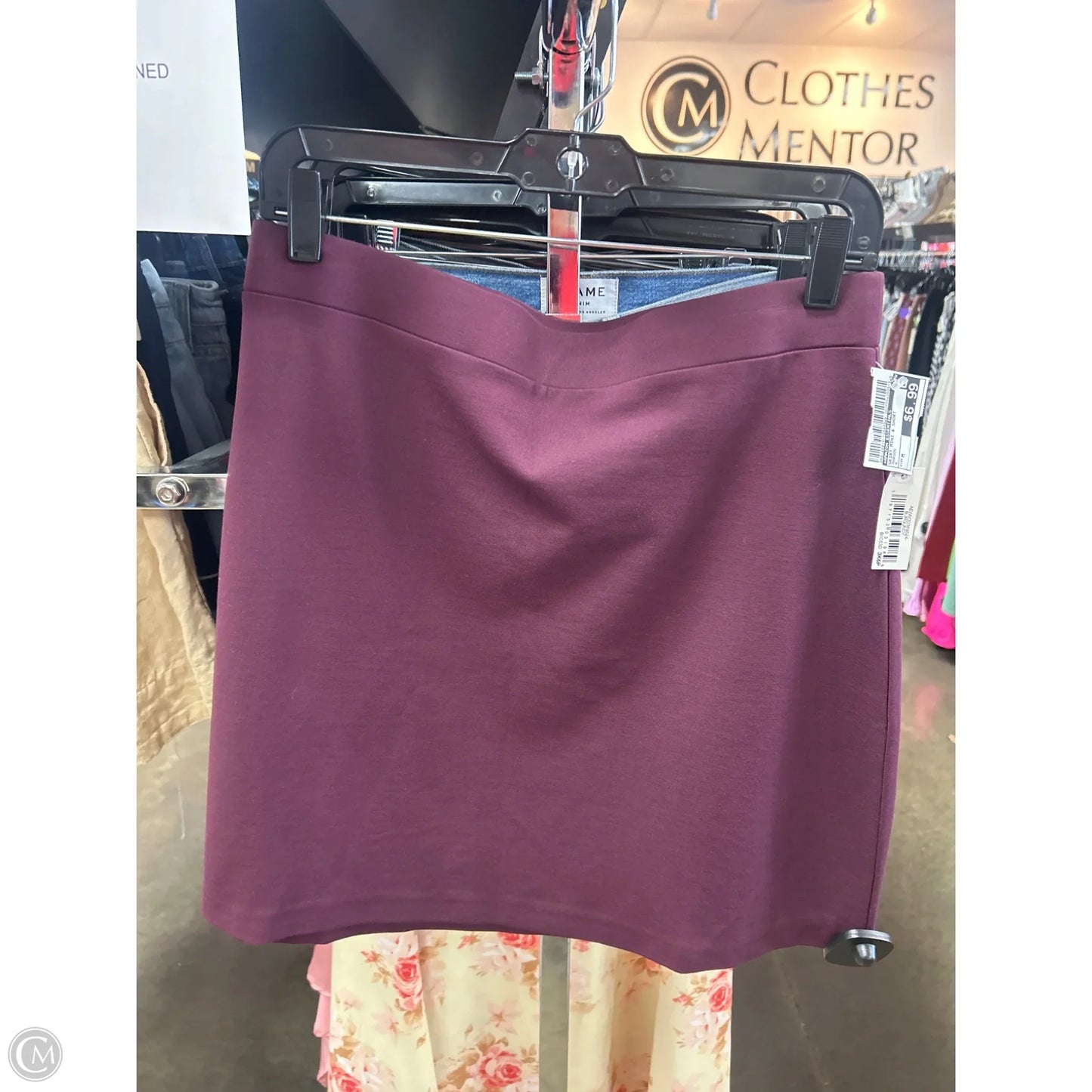 Skirt Mini & Short By Amazon Essentials In Maroon, Size: M