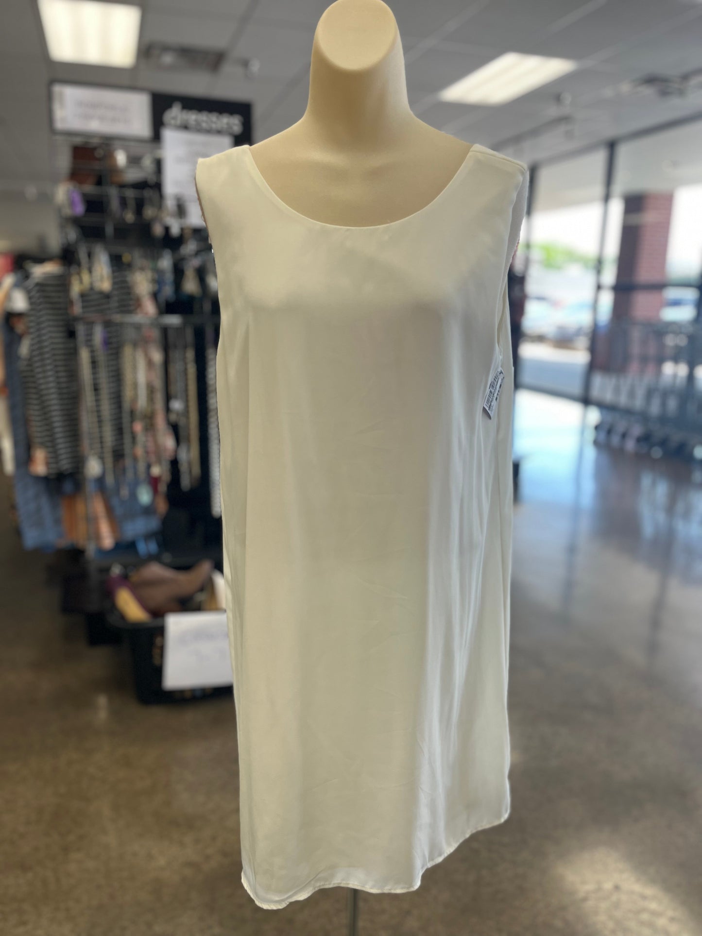 White Dress Casual Short Clothes Mentor, Size L