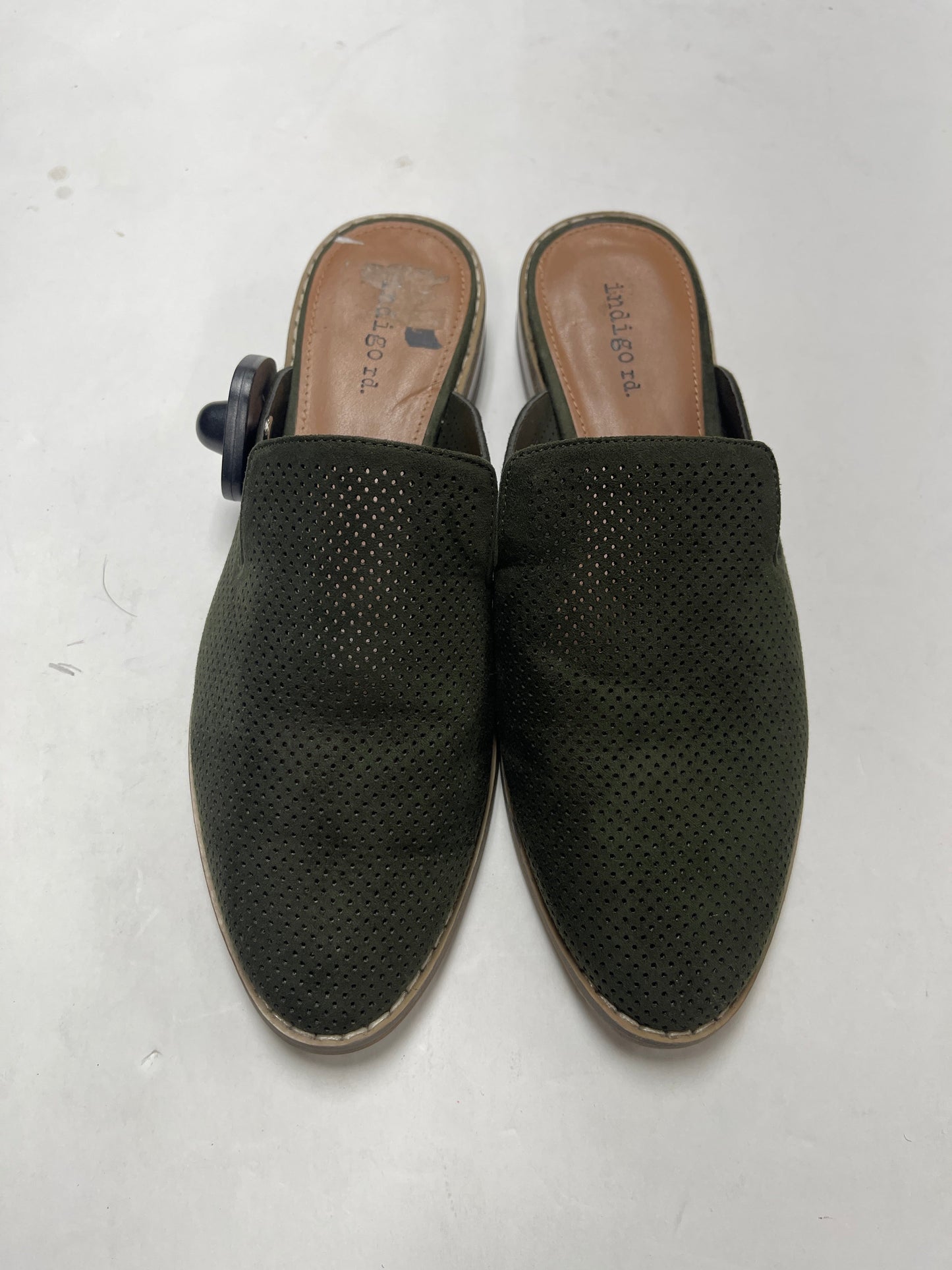 Shoes Flats By Indigo Rd In Green, Size: 8.5