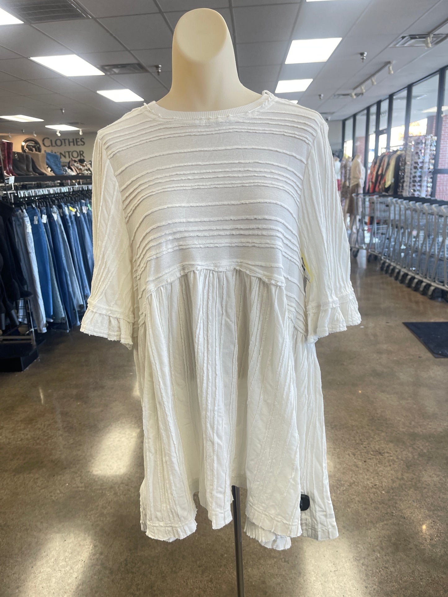 Top Short Sleeve By Free People In White, Size: Xs