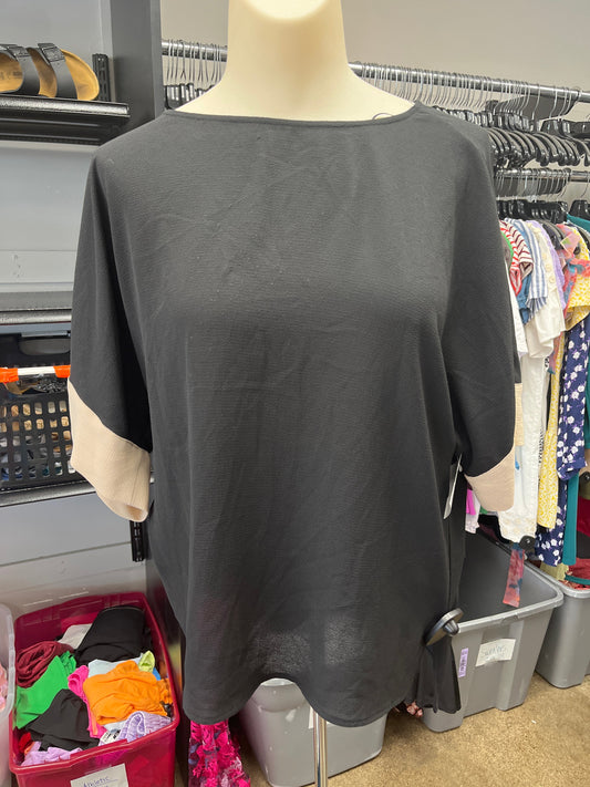 Top Short Sleeve By Vince Camuto  Size: Xs