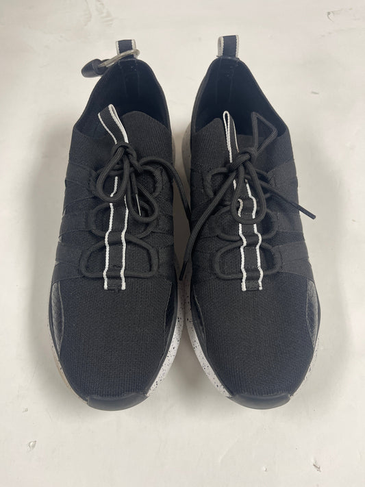 Black Shoes Athletic Nurture, Size 10