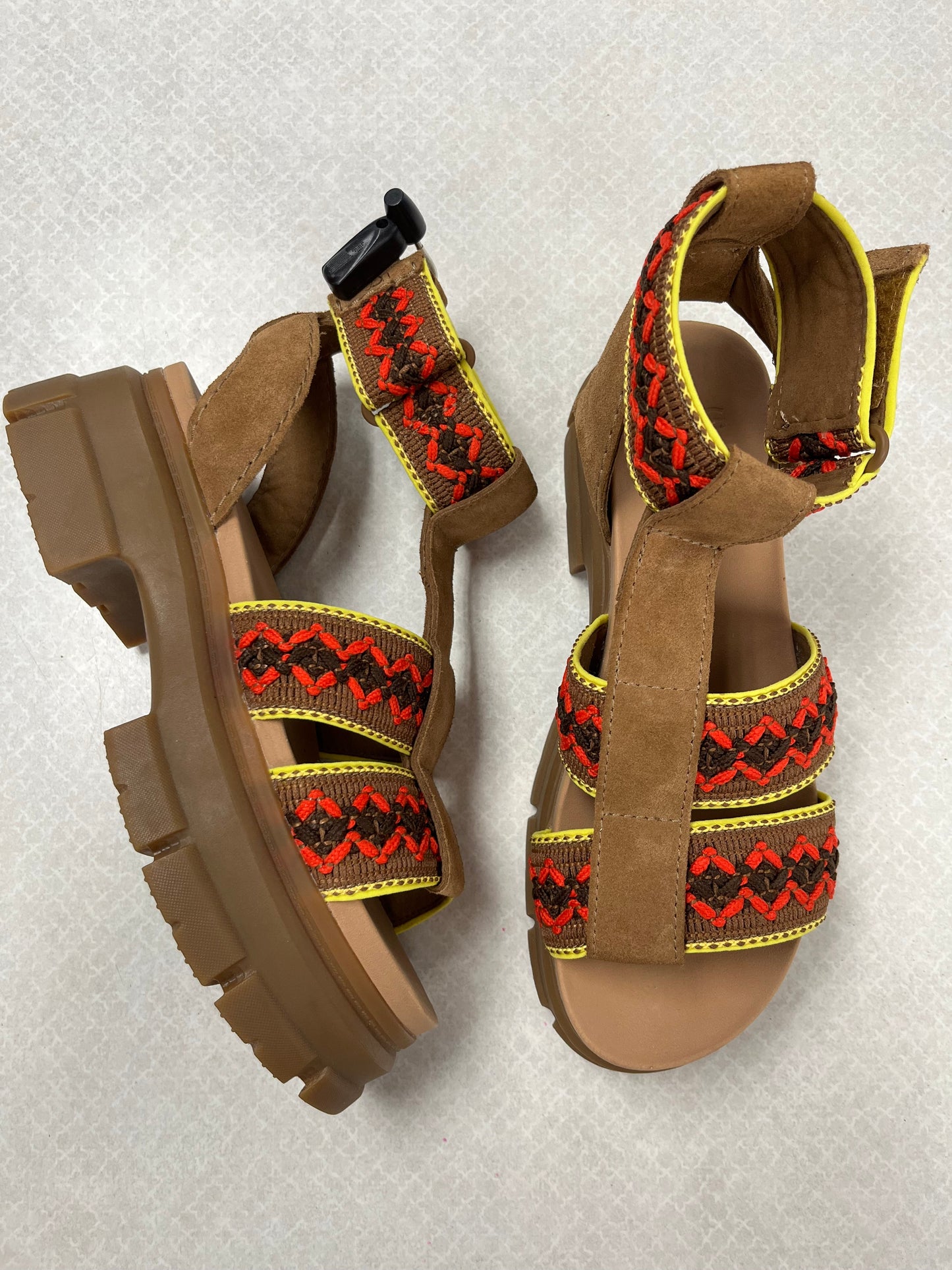 Red & Tan Sandals Heels Platform Ugg, Size 10