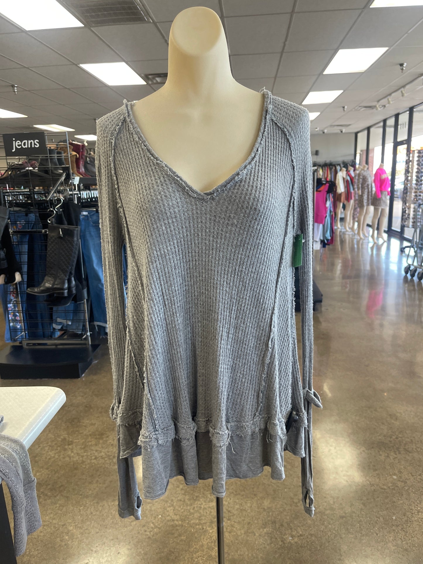 Top Long Sleeve By We The Free In Grey, Size: Xs