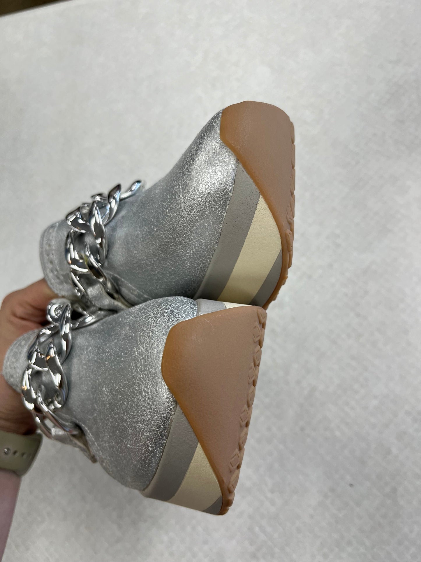 Shoes Sneakers Platform By Dolce Vita In Silver, Size: 7.5