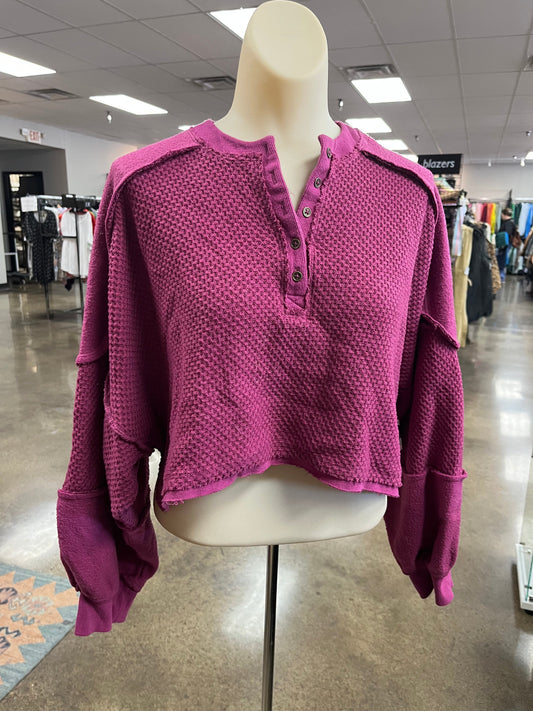 Top Long Sleeve By Urban Outfitters In Purple, Size: S