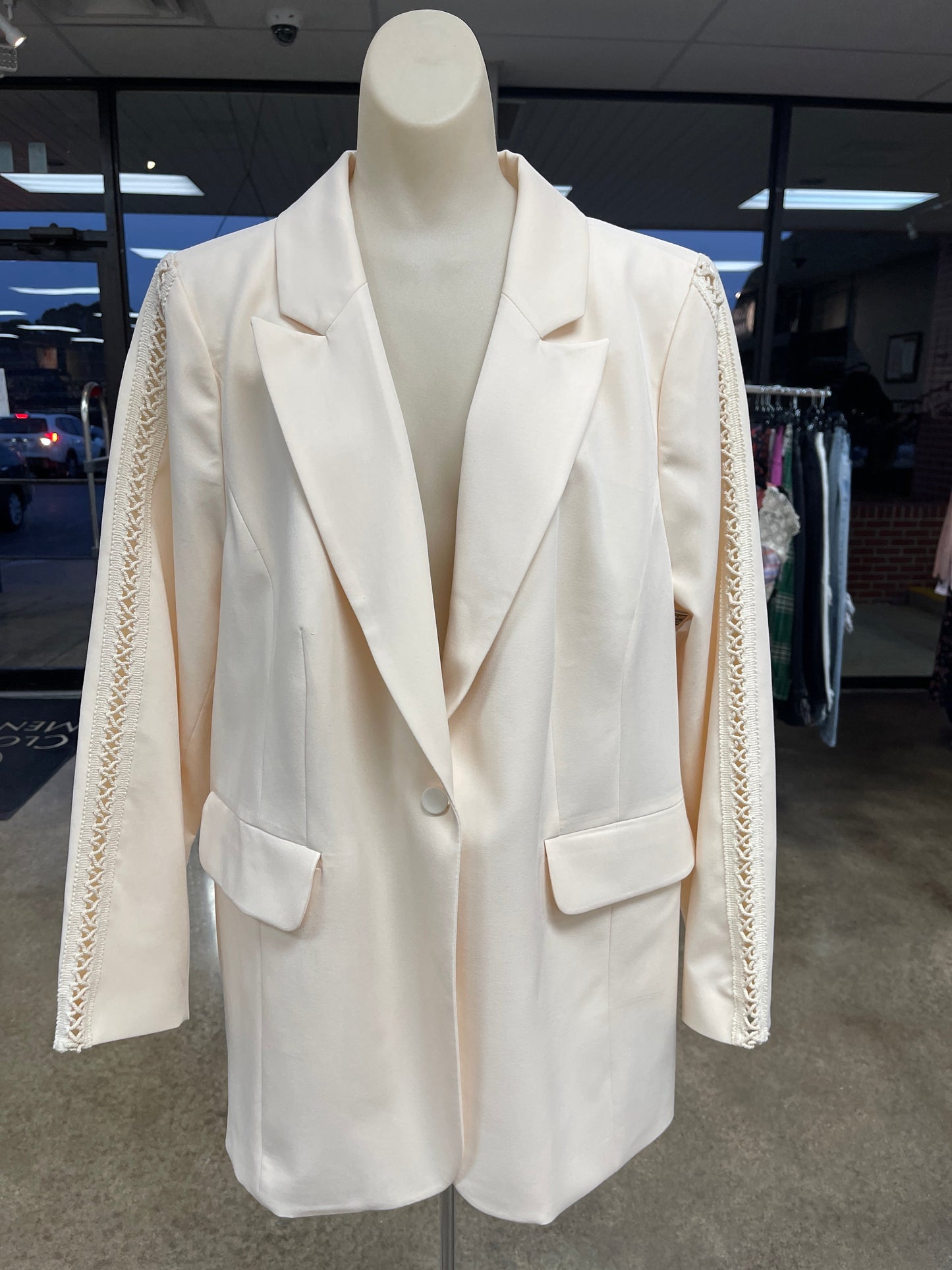 Blazer By Eloquii In Cream, Size: 18