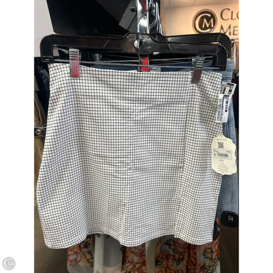 Skirt Mini & Short By Altard State In Black & White, Size: S