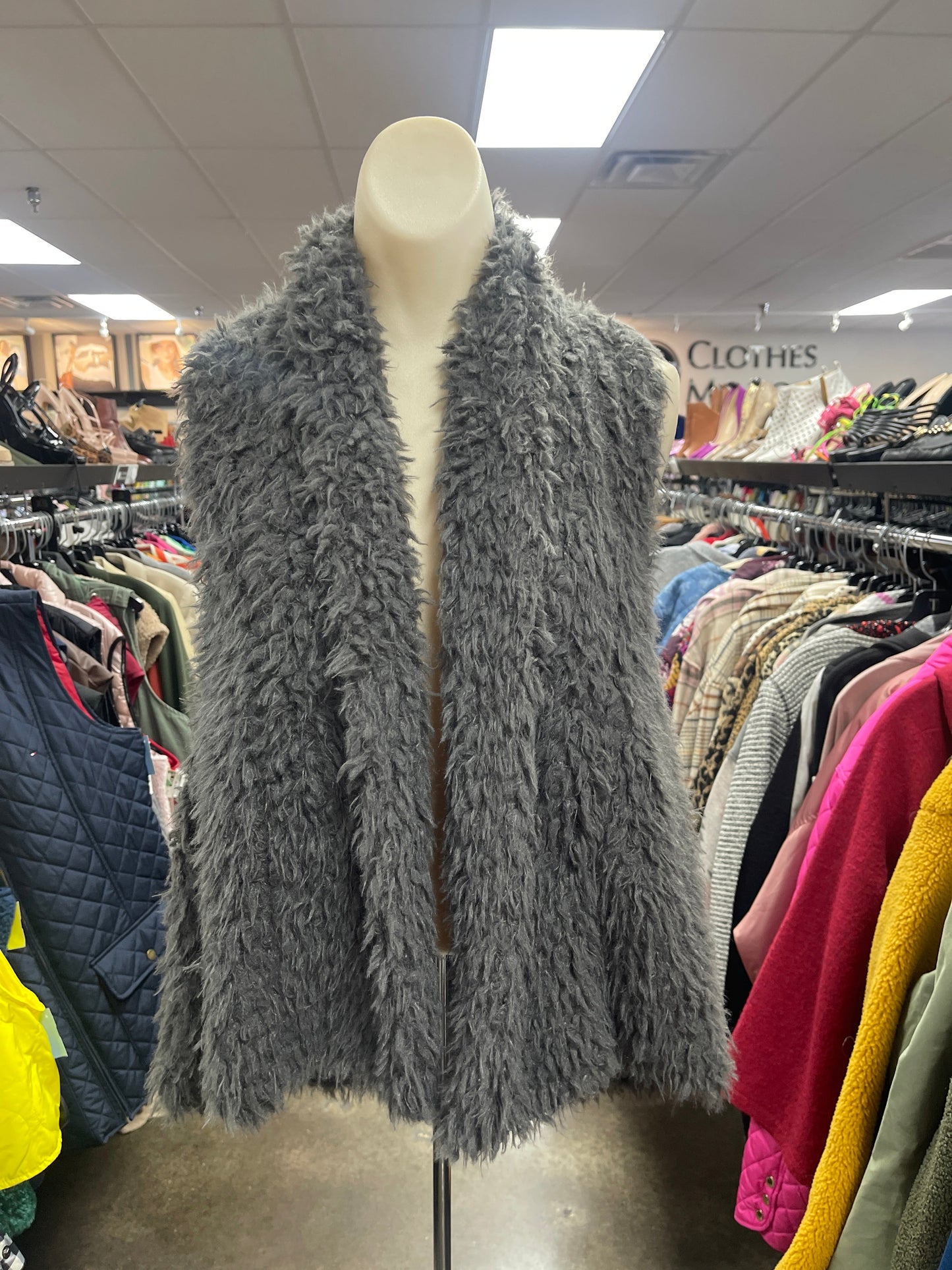 Vest Faux Fur & Sherpa By Listicle In Grey, Size: S