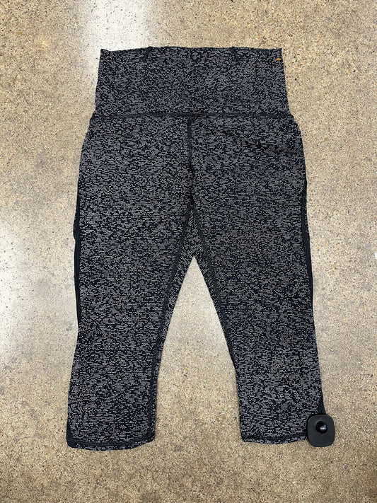 Athletic Leggings Capris By Lululemon In Black & White, Size: 6