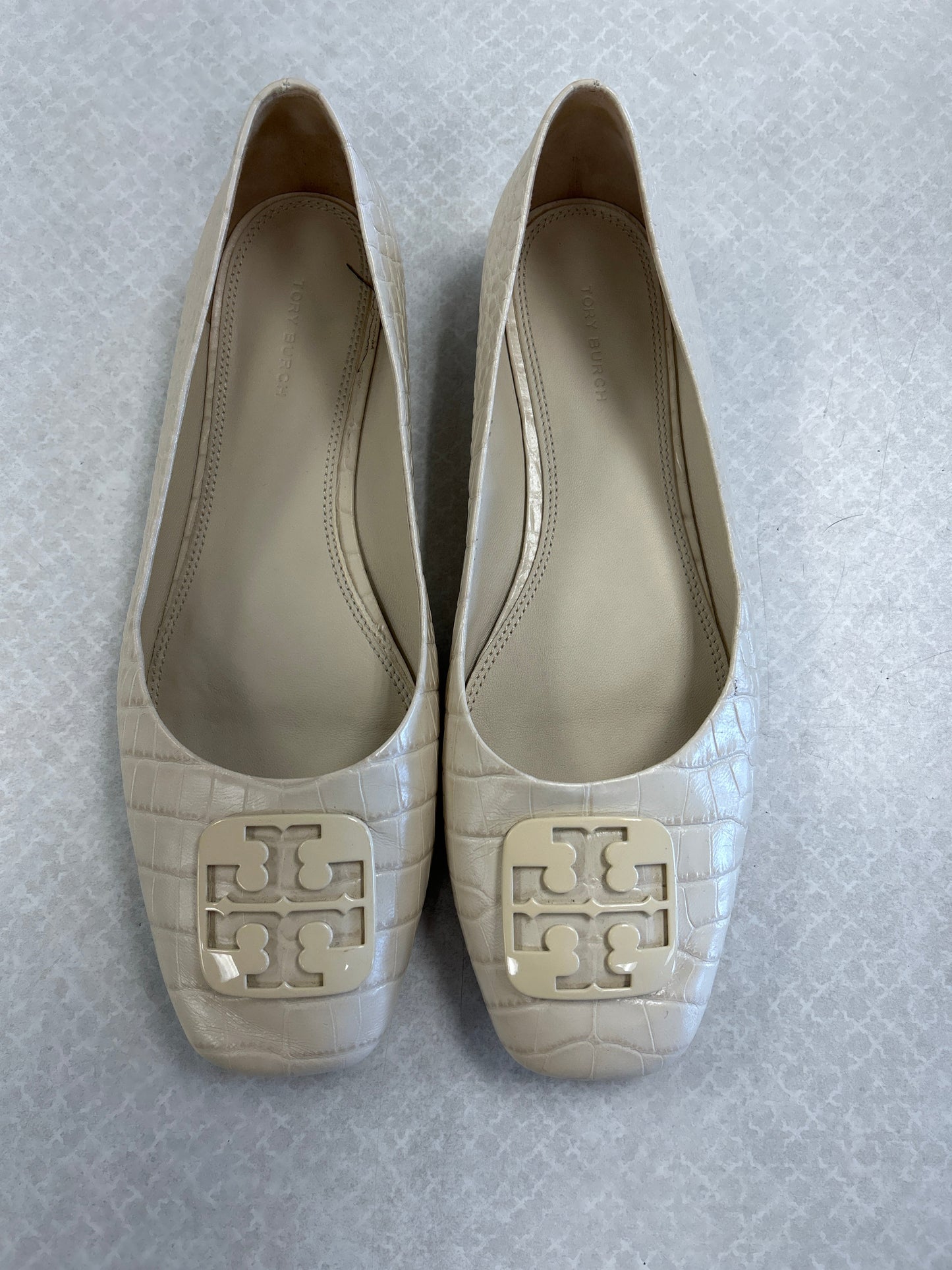 Shoes Flats By Tory Burch In Cream, Size: 10.5