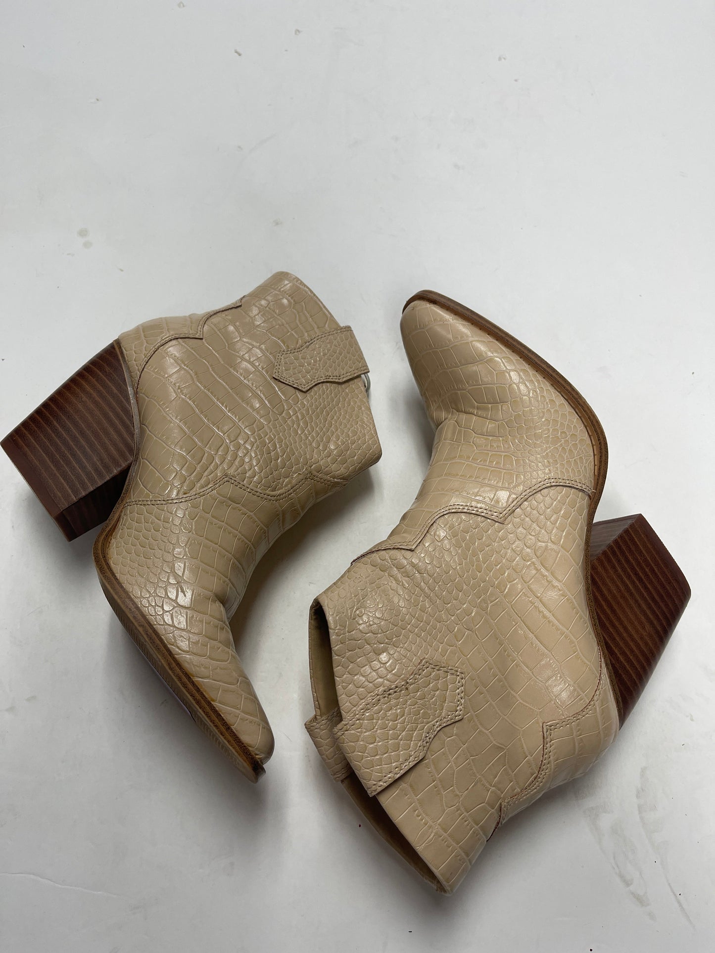 Tan Boots Ankle Heels Clothes Mentor, Size 8