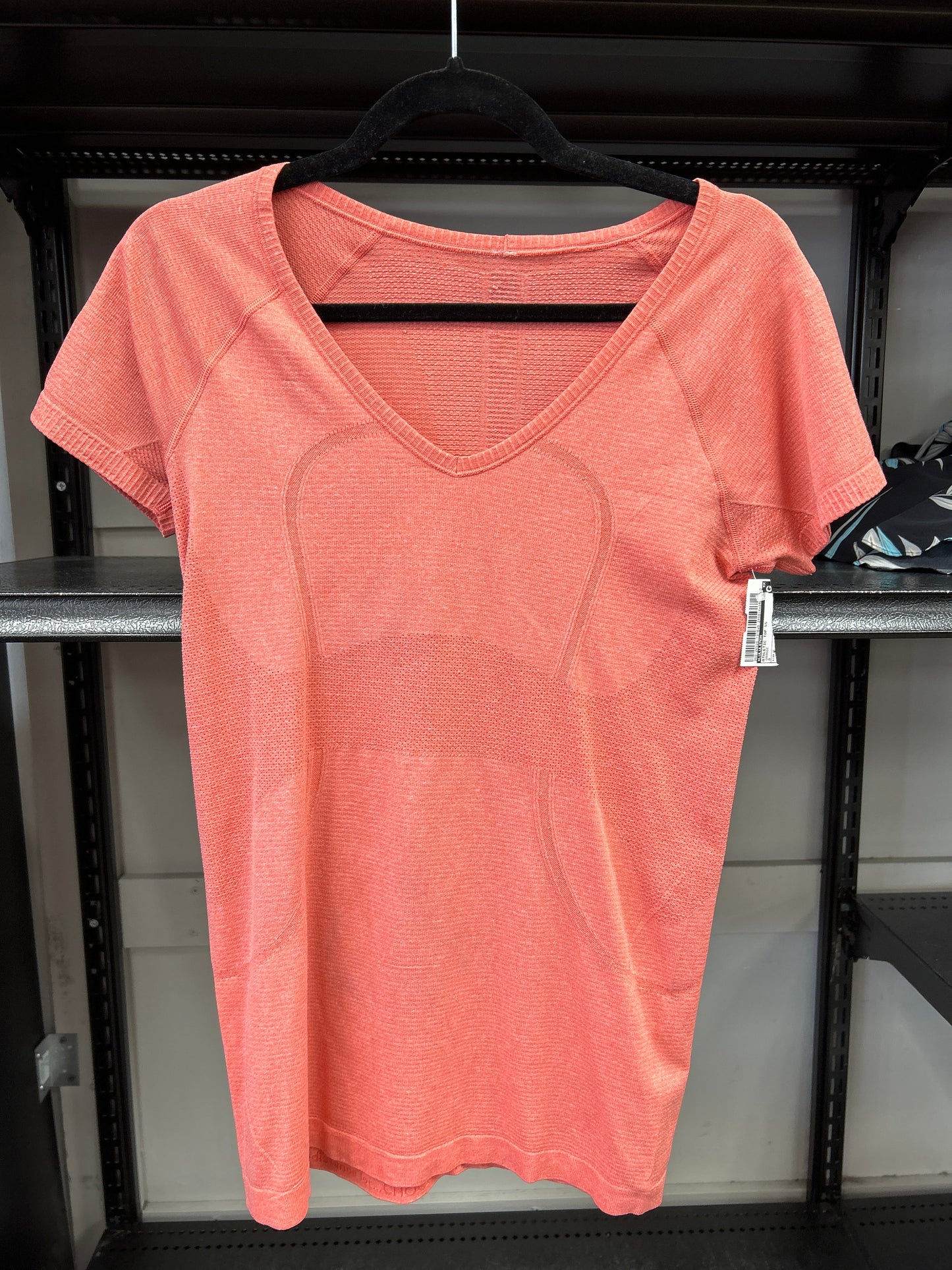 Athletic Top Short Sleeve By Lululemon In Orange, Size: 8