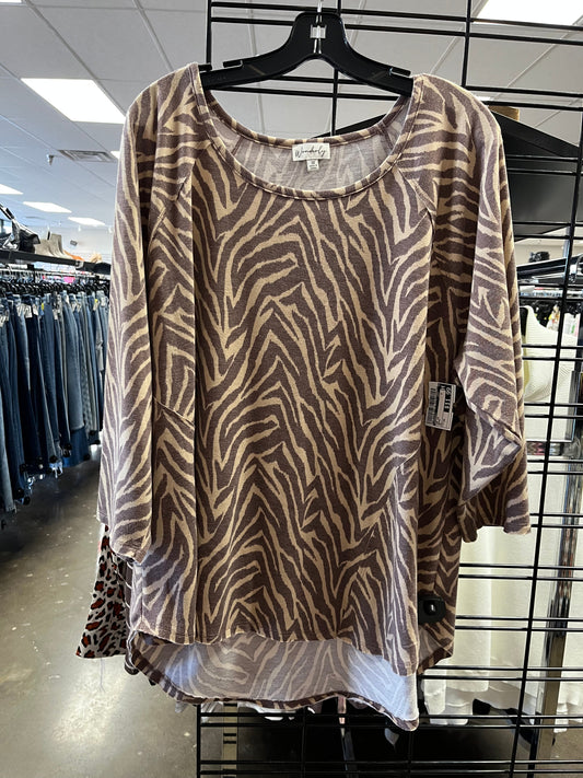 Top Short Sleeve By Wonderly In Brown, Size: 3x