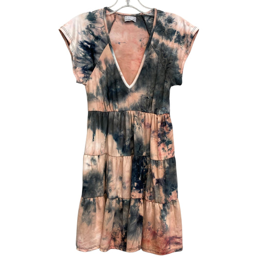 Dress Casual Short By Urban Outfitters In Grey & Pink, Size:Xs