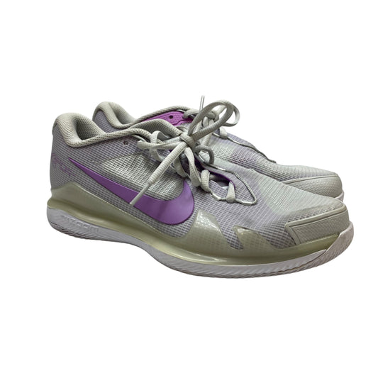 Shoes Athletic By Nike In Grey & Purple, Size: 8