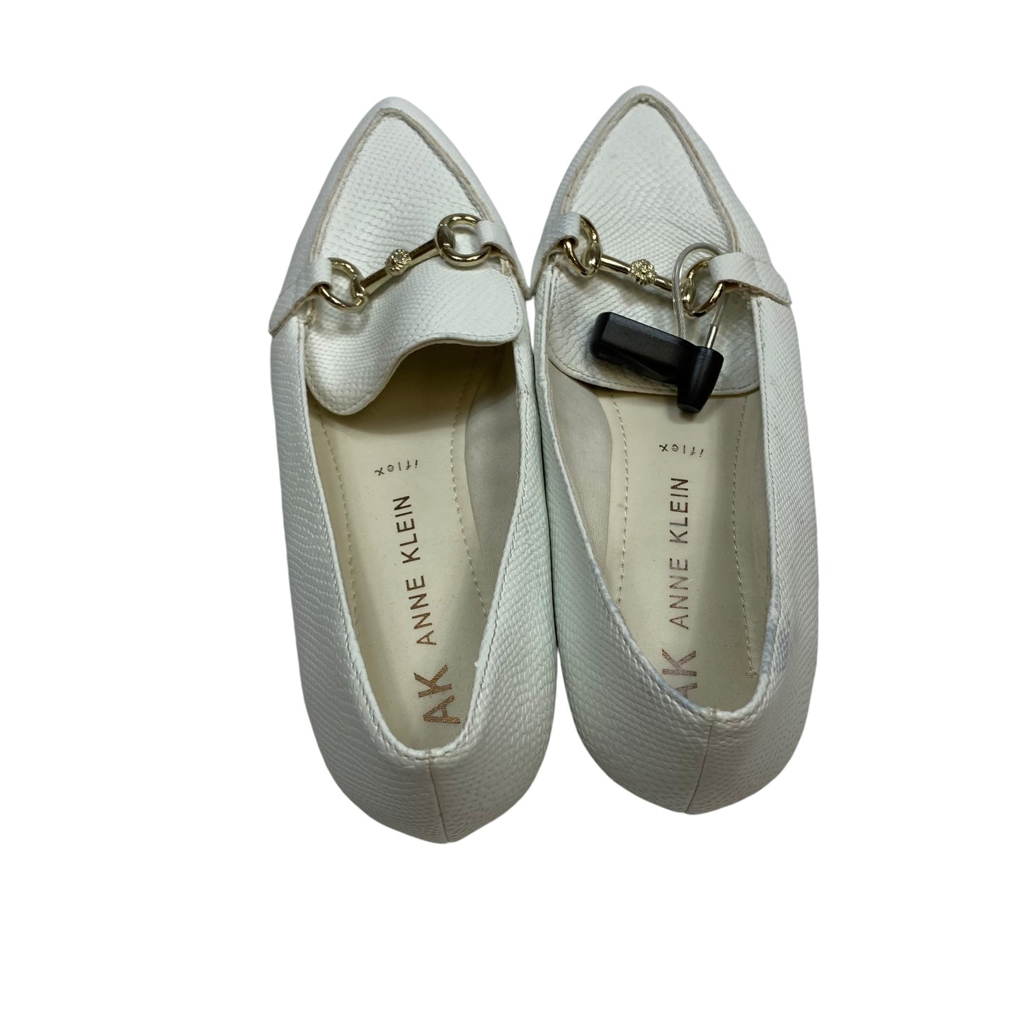 Shoes Flats By Anne Klein In White, Size: 8.5