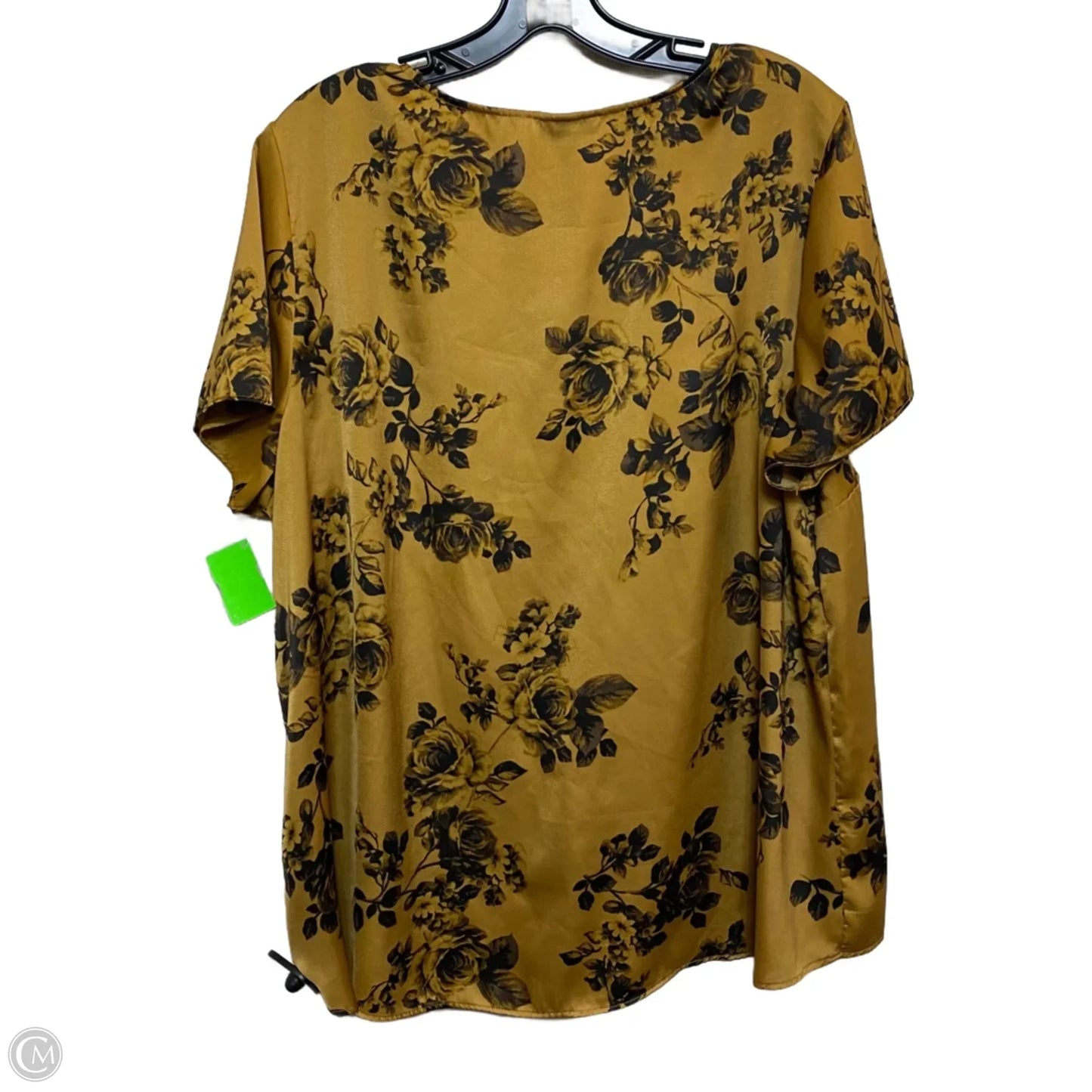 Top Short Sleeve By Torrid In Gold, Size: 1x