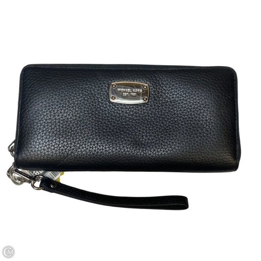 Wristlet Designer By Michael Kors, Size: Large