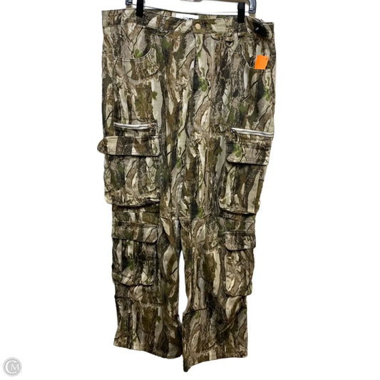 Pants Cargo & Utility By Fashion Nova In Camouflage Print, Size: 16