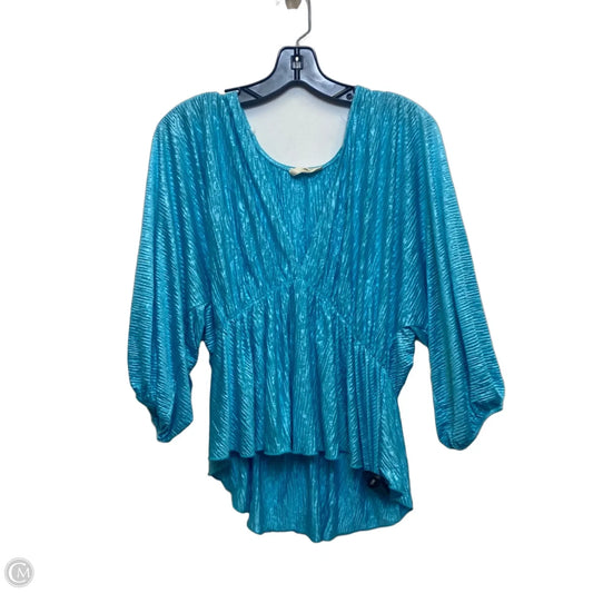 Top Short Sleeve By Entro In Blue, Size: L