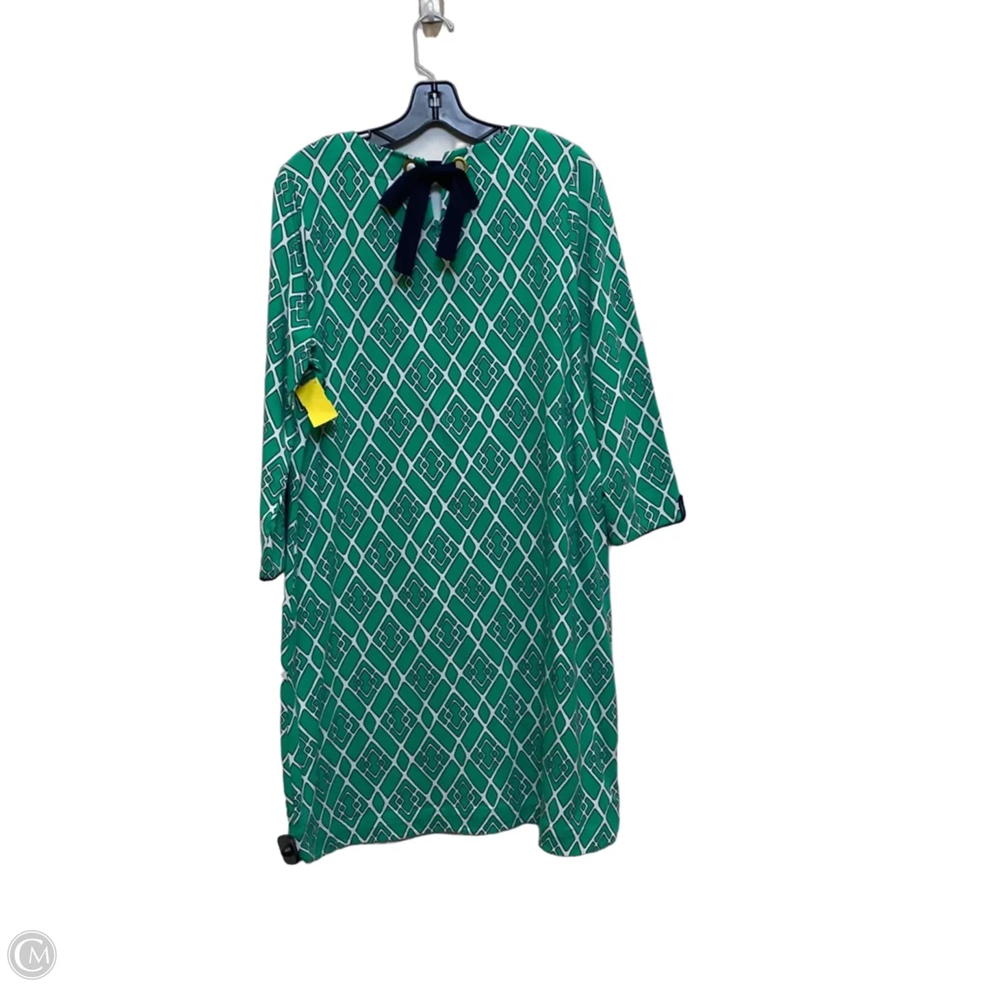 Dress Casual Short By Crown And Ivy In Green & White, Size: L