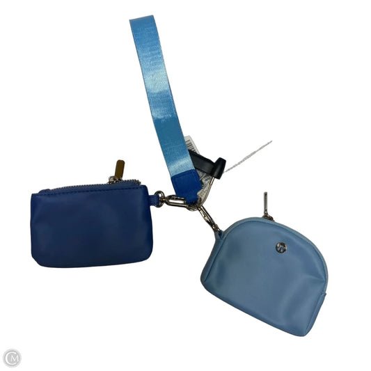Wristlet By Clothes Mentor, Size: Small