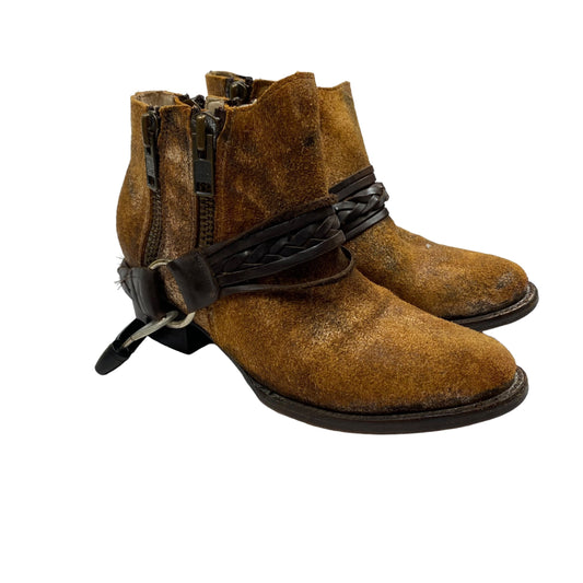 Boots Western By Freebird  Size: 7