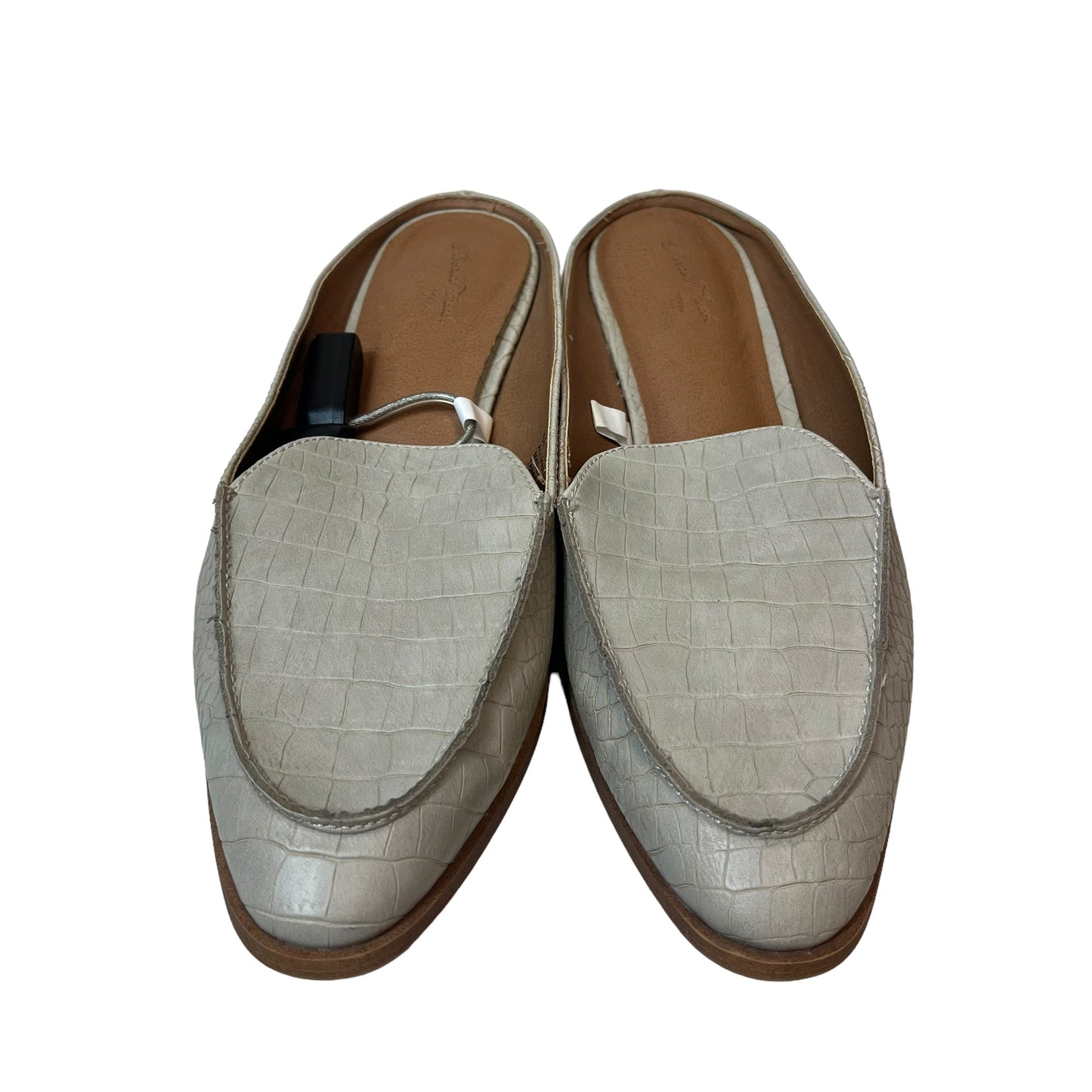 Grey Shoes Flats Universal Thread, Size 6.5