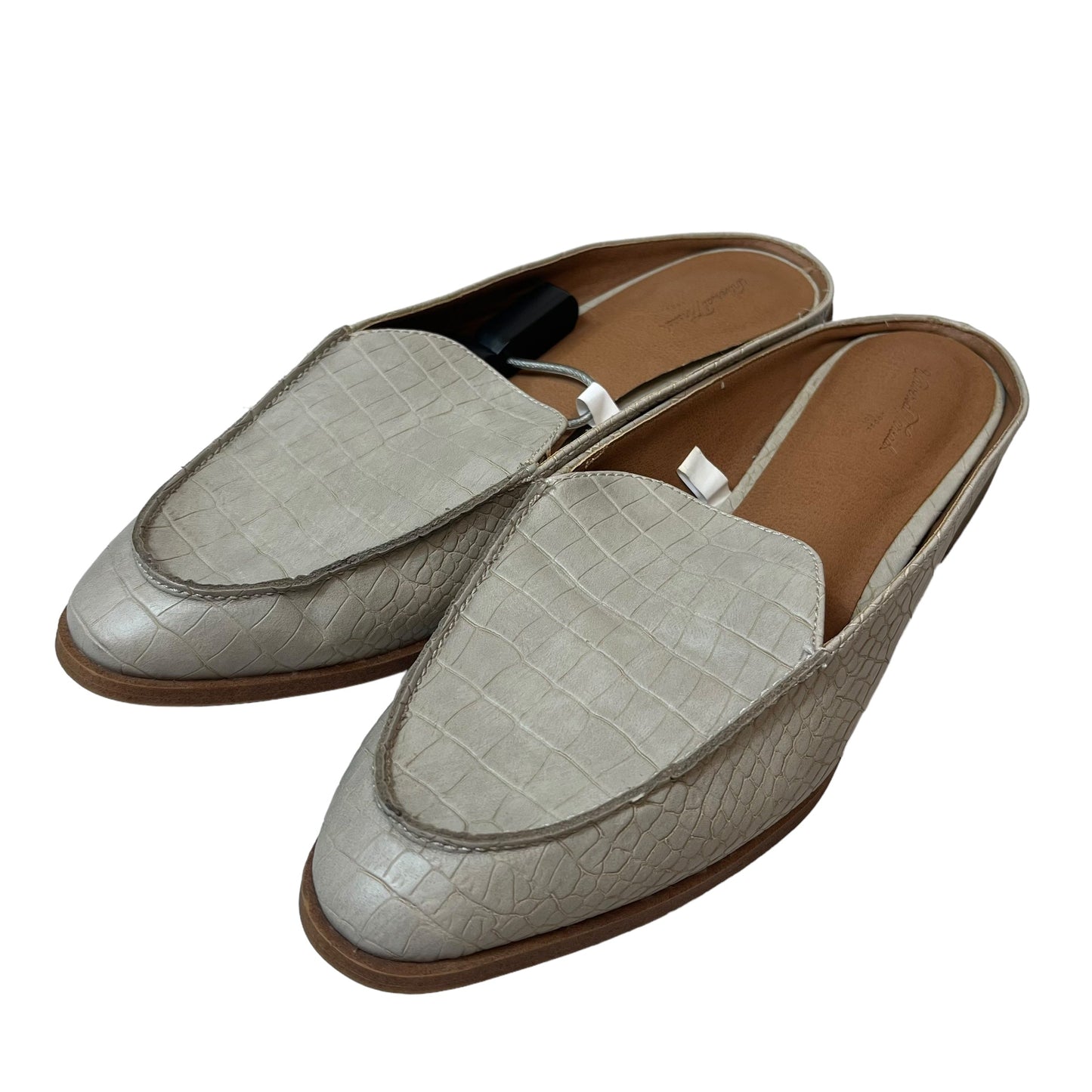 Grey Shoes Flats Universal Thread, Size 6.5