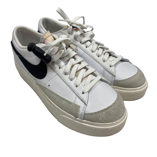 White Shoes Sneakers Nike, Size 11