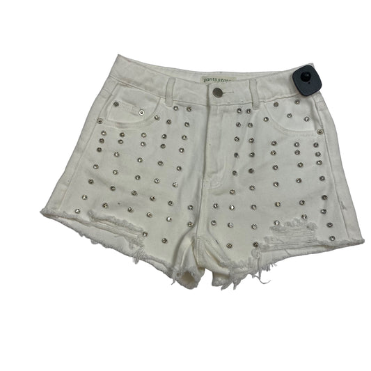 White Shorts Clothes Mentor, Size S